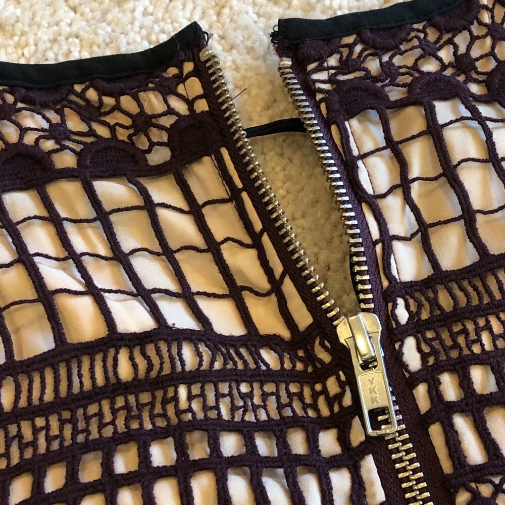 Chelsea28 Nordstrom Burgundy Crochet Fully Lined Sleeveless Shift Dress - Picture 11 of 15